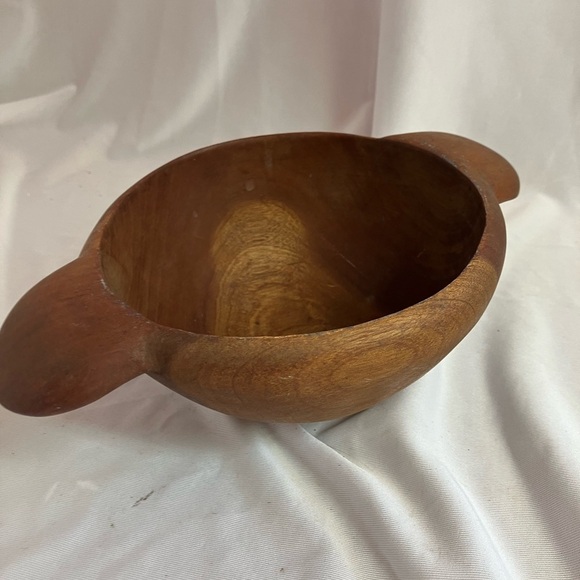 Rustic Wooden Bowl with Handles - Picture 4 of 9